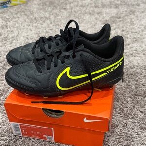 Nike Kids Tiempo Soccer Shoes - Black and Yellow